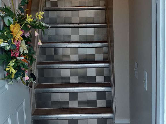 2nd image of 3245 Berwyn Pl #2