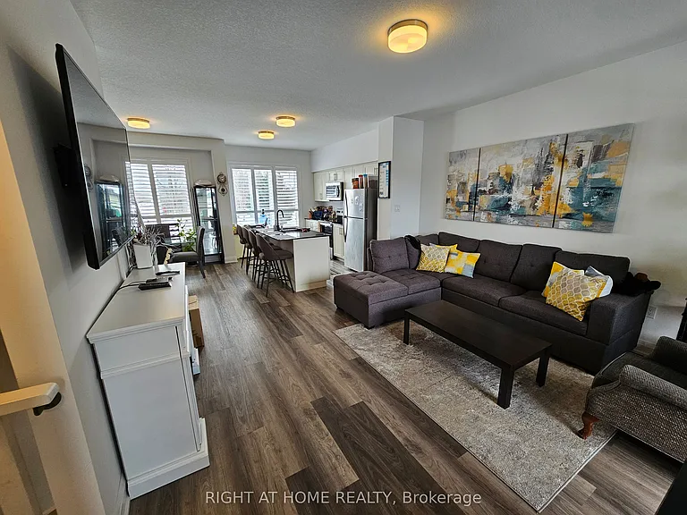 156 Huron St — Photo 10