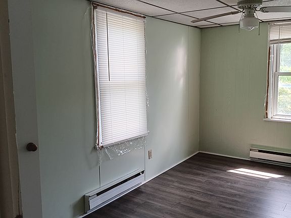 3rd image of 195 Johns Estate Rd #1