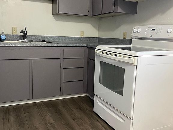 2nd image of 6714 Ardmore Dr SW Unit B