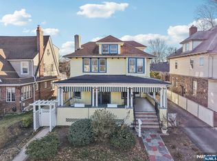 1114 Anderson Ave, Fort Lee, NJ 07024