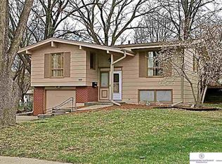 13523 Hickory Cir, Omaha, NE 68144