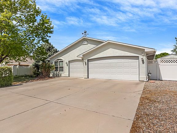 4th image of 2866 Pinehurst Ln