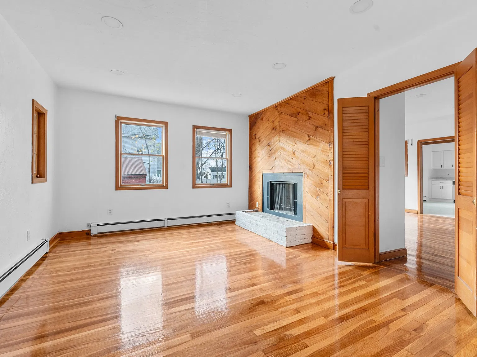 1 bed, 1000 sqft, $2,100 — Photo 3