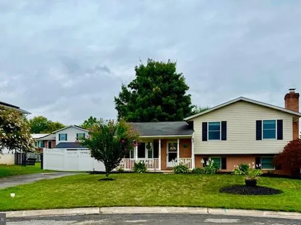 55 Bonfire Ct, Westminster, MD 21157