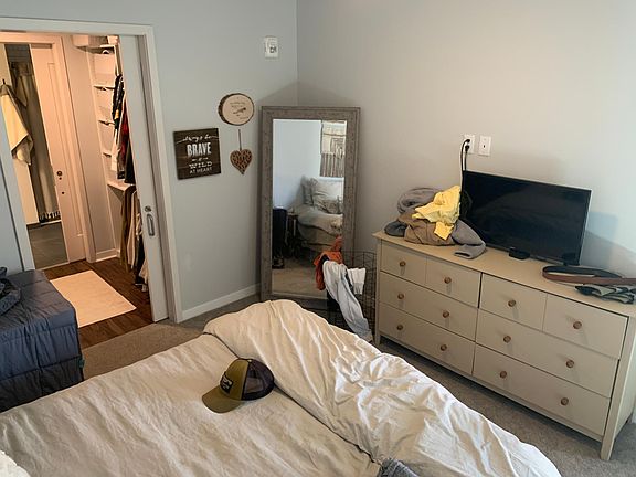 2nd image of 811 Washington Ave S APT 311