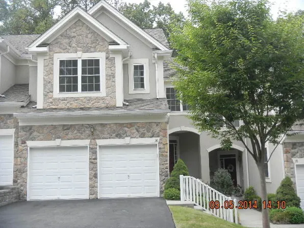 30 Glattly Dr #2005, Denville, NJ 07834