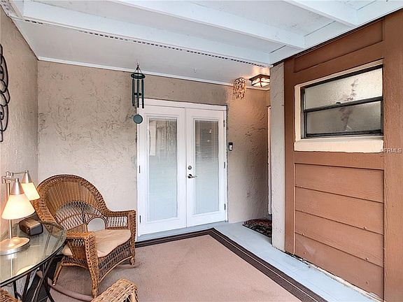 4th image of 1550 N Carolwood Blvd