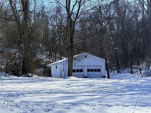 2nd image of 2135 Leckrone 1 Rd