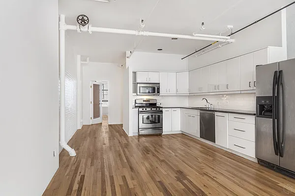 Rented by Halstead Real Estate | media 9