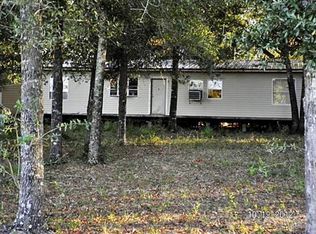 22916 NW Pine Lane Rd, Fountain, FL 32438