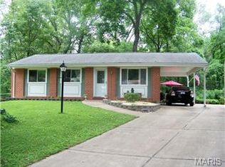 2104 Quirinal Ct, Fenton, MO 63026