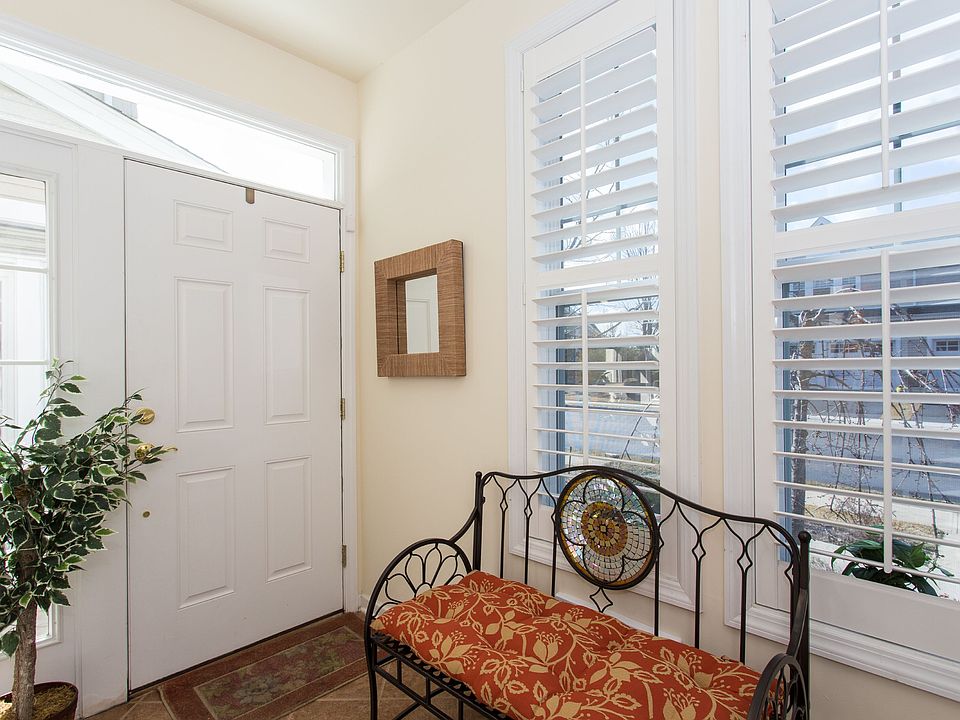 Entry Foyer