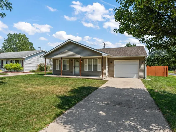 3273 Laporte St, Lake Station, IN 46405