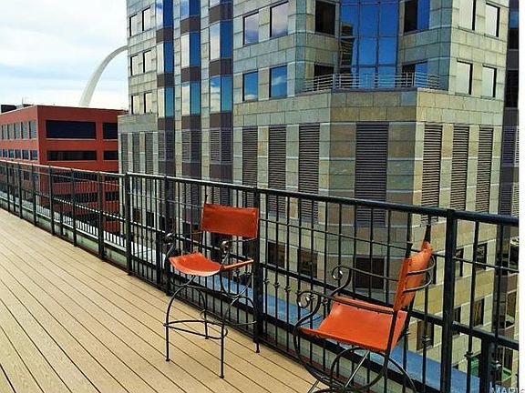 5th image of 515 Olive St Ph 2
