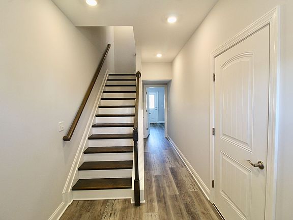 2nd image of 1156 Harvest Ct