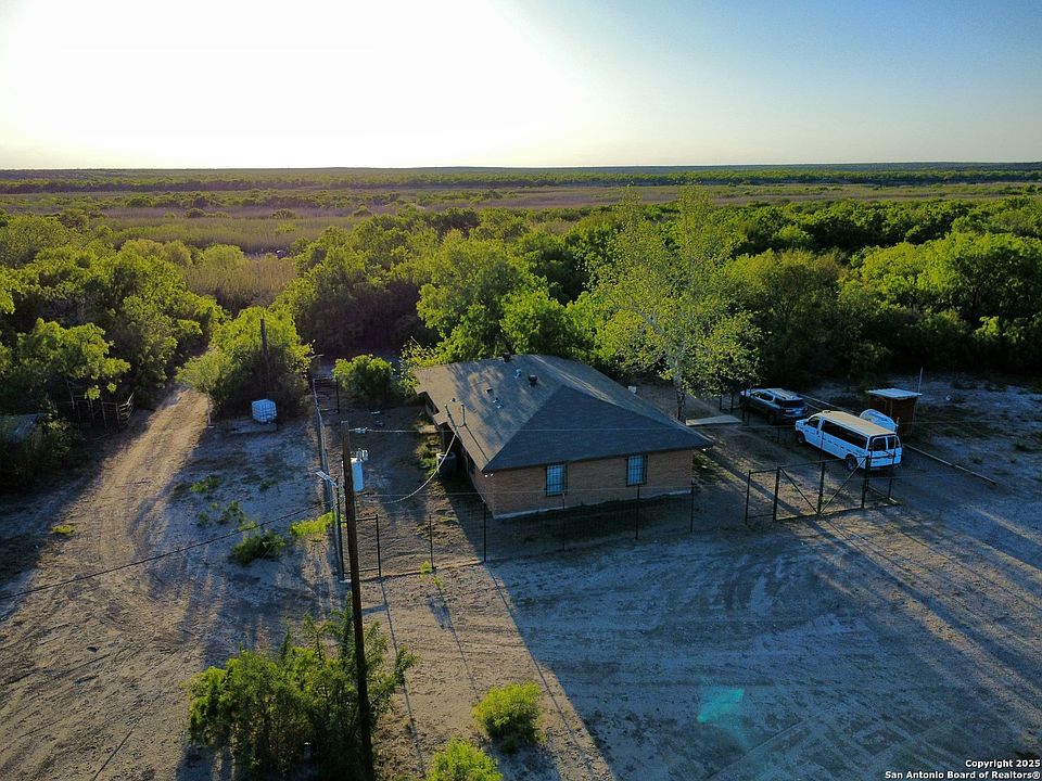 2nd image of OFF RIZLEY RD OFF RIZLEY RD, QUEMADO TX
