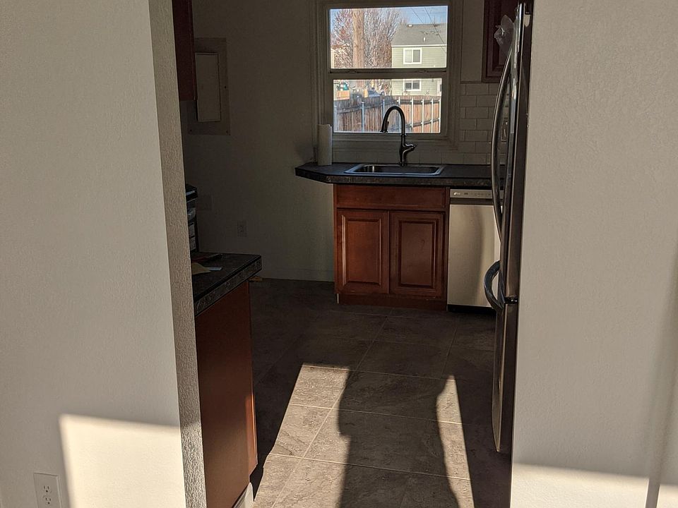 1st image of 1112 Perkins Ave