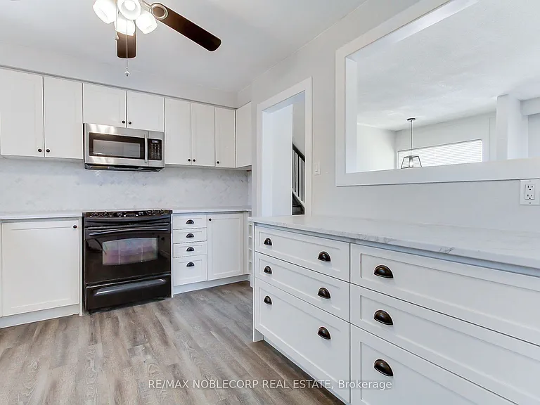 17 Larkdale Cres — Photo 18