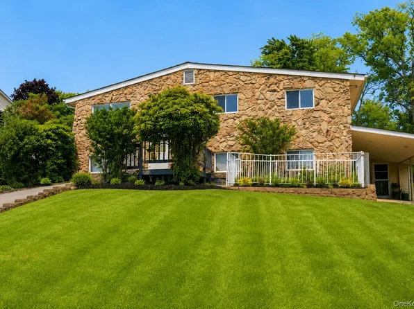 3 Tulip Lane, Monroe, NY 10950