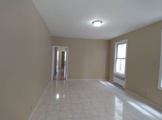 523 E 2nd St #1, Brooklyn, NY 11218