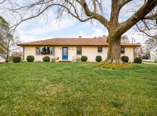 1209 Westwood Ln, New Albany, IN 47150