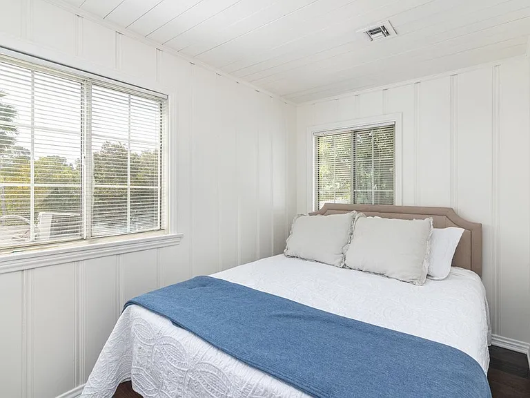 3884 Wawona St — Photo 13