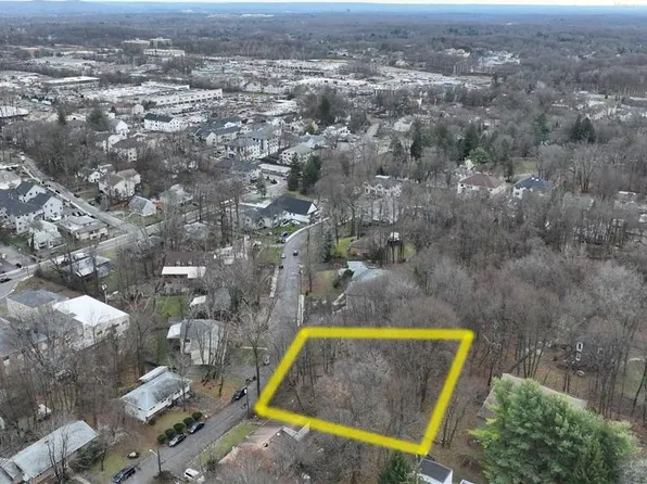 9 Emes Lane, Monsey, NY 10952