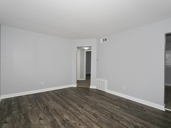 2nd image of 1511 N 55th Dr APT A