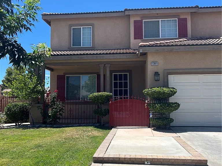 13991 Silver Creek Way — Photo 2