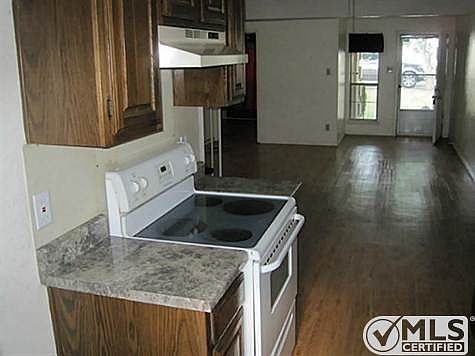 5th image of 213 Cedar Bend Dr