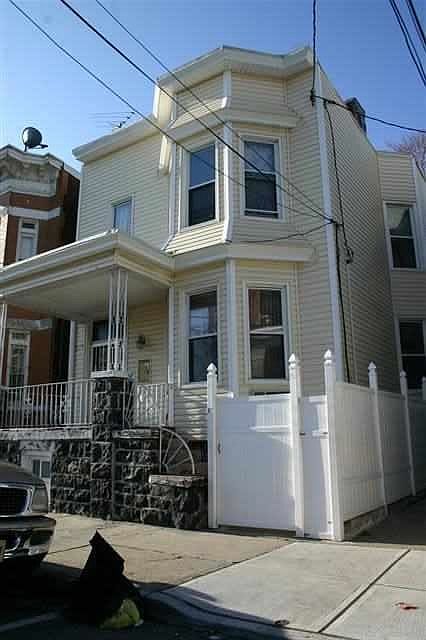 2nd image of 521 41st St