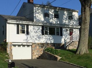 19 Wescott St, Riverside, CT 06878