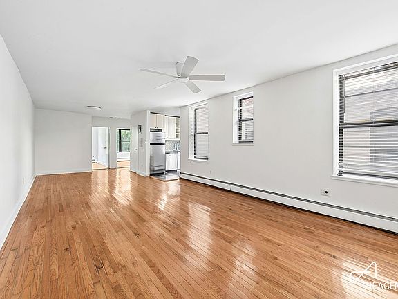 4th image of 2108 Dorchester Rd APT 3D