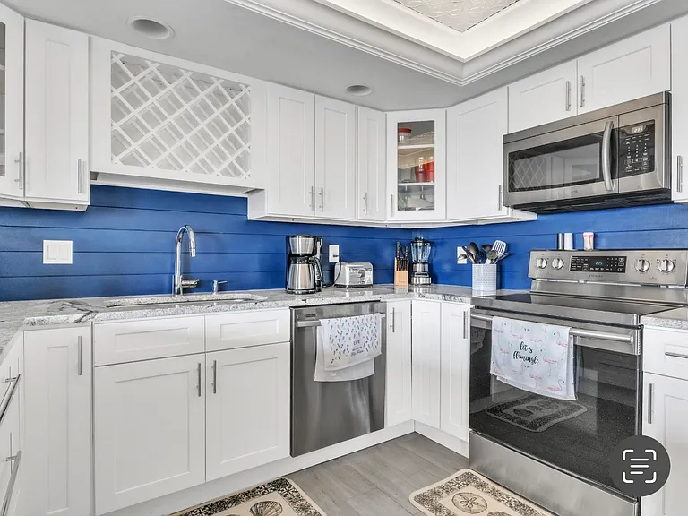 159 SW 47th Ter #206 — Photo 7