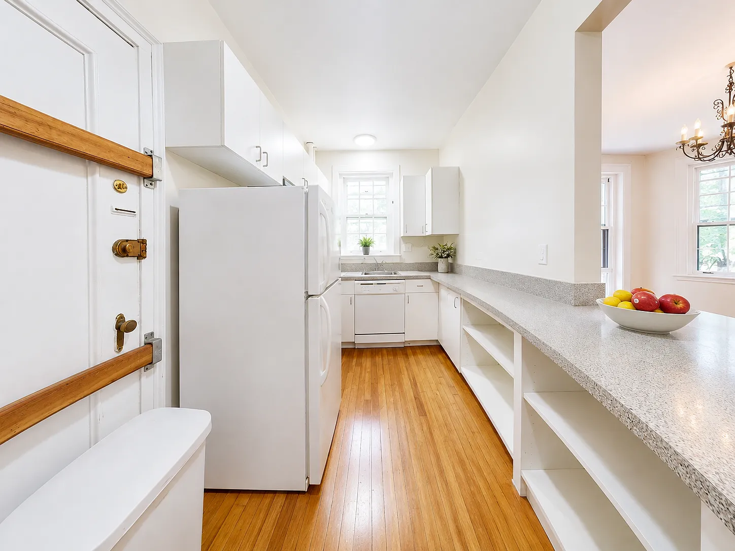 2 bed, 845 sqft, $3,000 — Photo 3