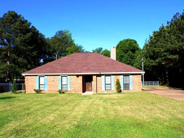 322 New Bingham Dr, Wetumpka, AL 36093