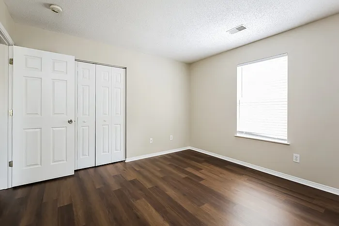 121 Hatters Ct — Photo 9