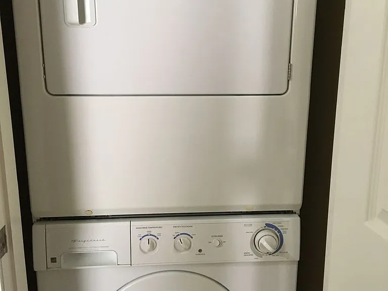 3800-02 W Irving Park Road 4004 #10 — Photo 7
