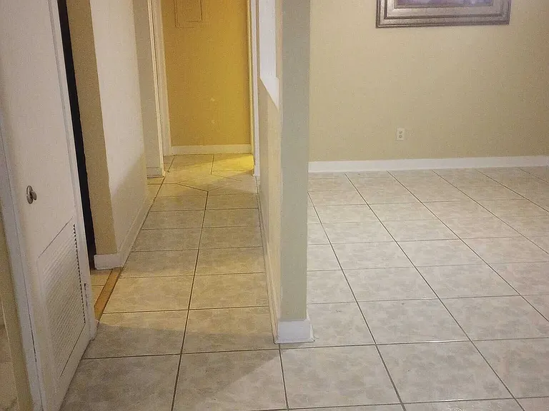 4715 Town N Country Blvd — Photo 7