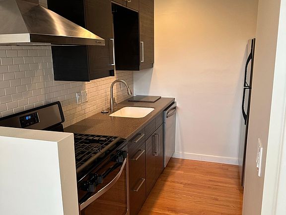 2nd image of 4373 Lee Hwy APT 307