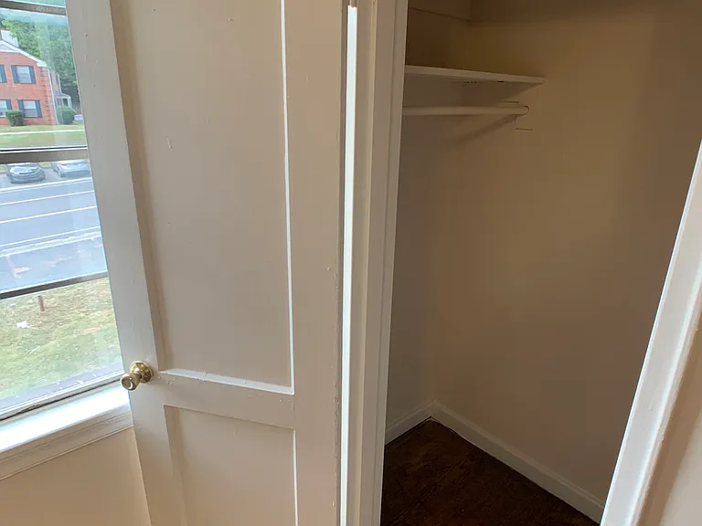 1691 Valley Ave — Photo 50
