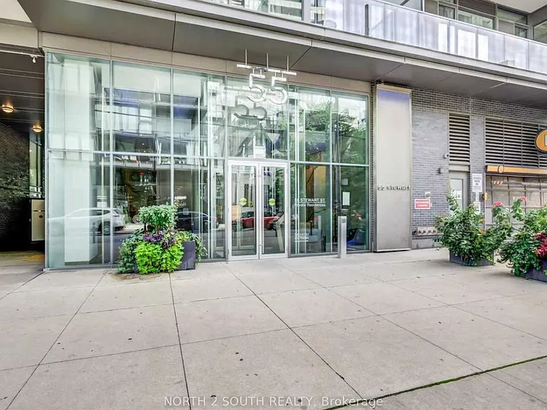 55 Stewart St #524 — Photo 2