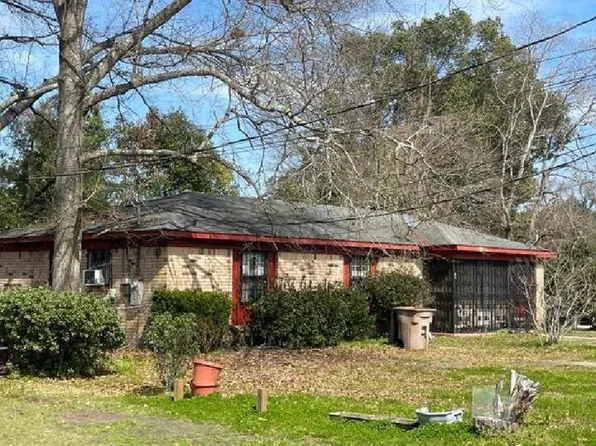 1854 Saint Stephens Ct, Mobile, AL 36617