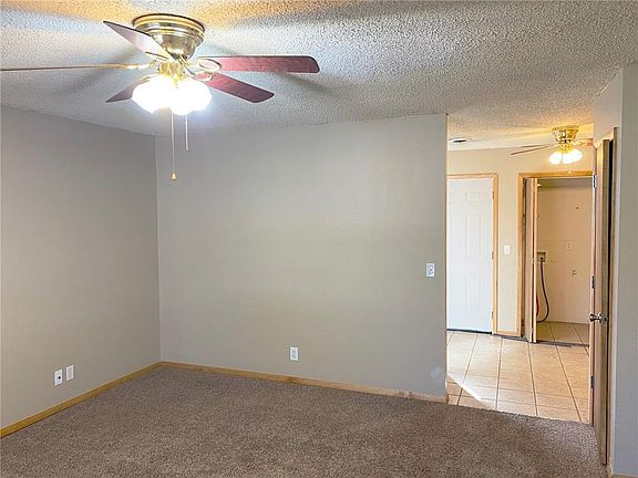 2nd image of 1508 Janda Dr