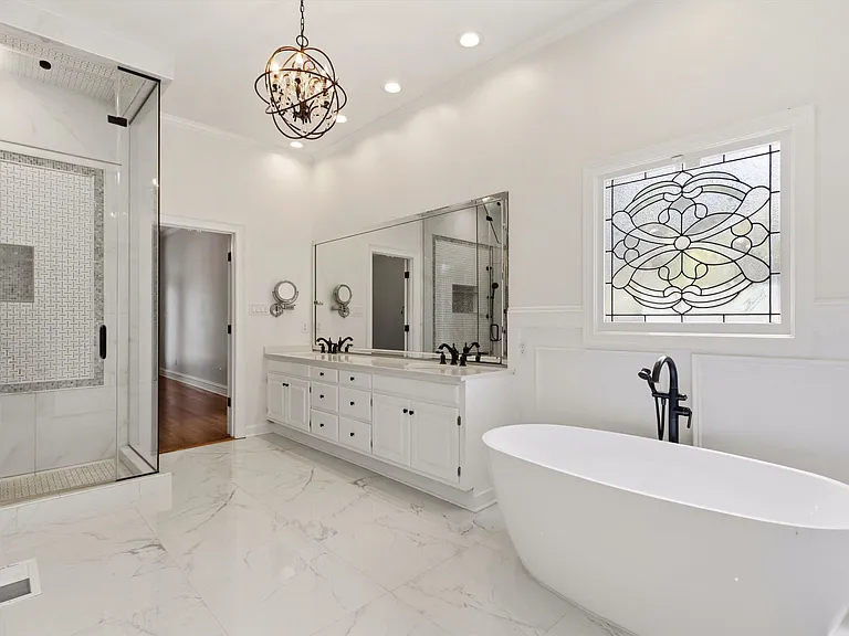 1574 Whitmar Pl E — Photo 16