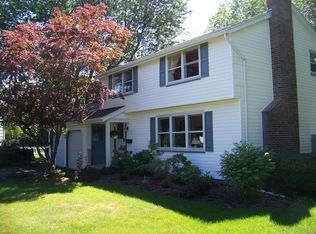 32 Kathrene Ct, Webster, NY 14580