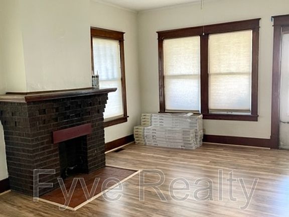 5th image of 31 E Columbus St