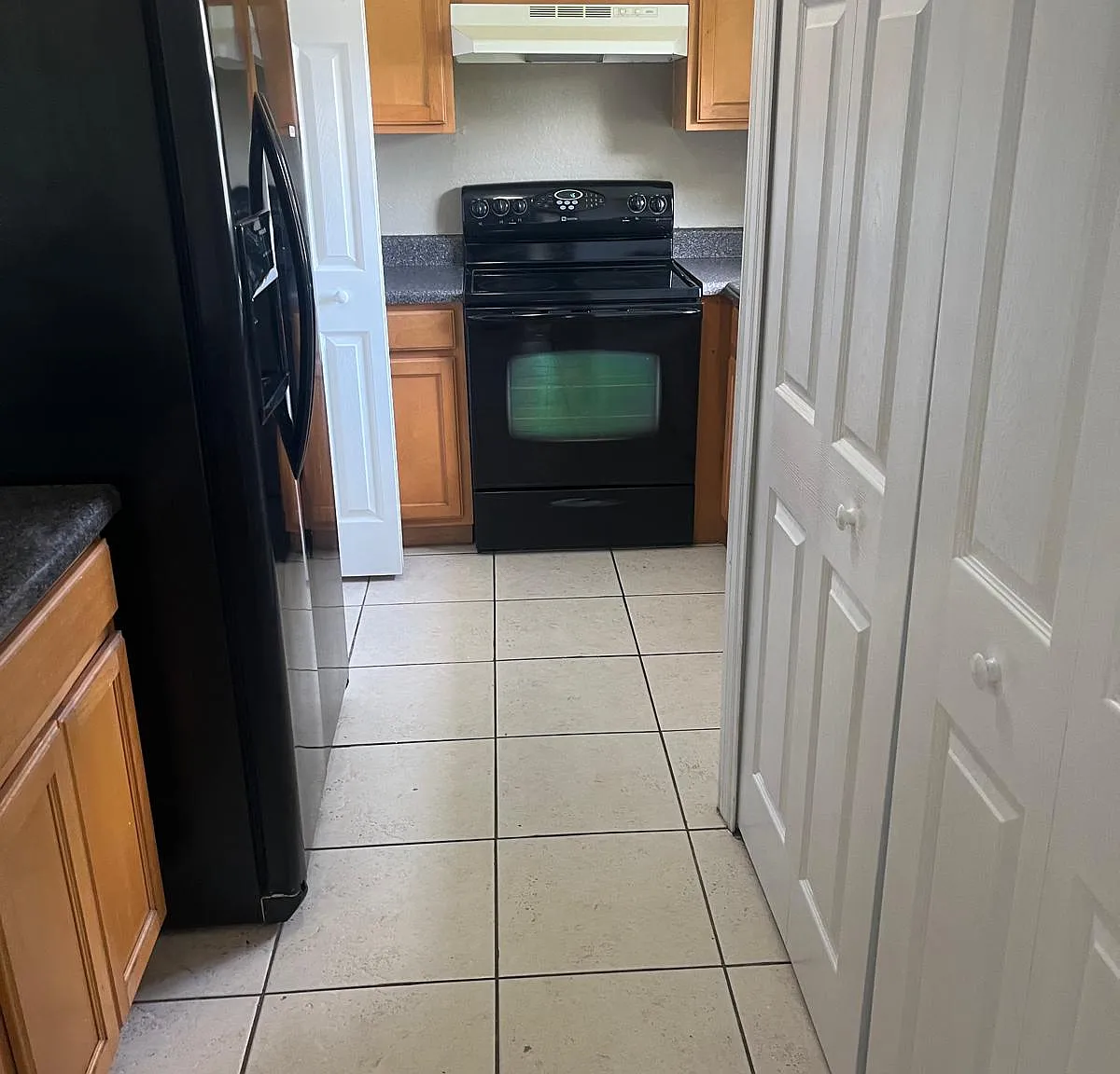 2 bed, 876 sqft, $1,600 — Photo 4