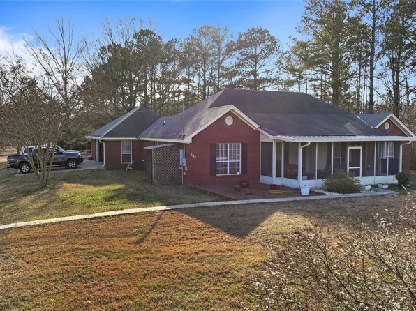 862 Central Rd, Wetumpka, AL 36092